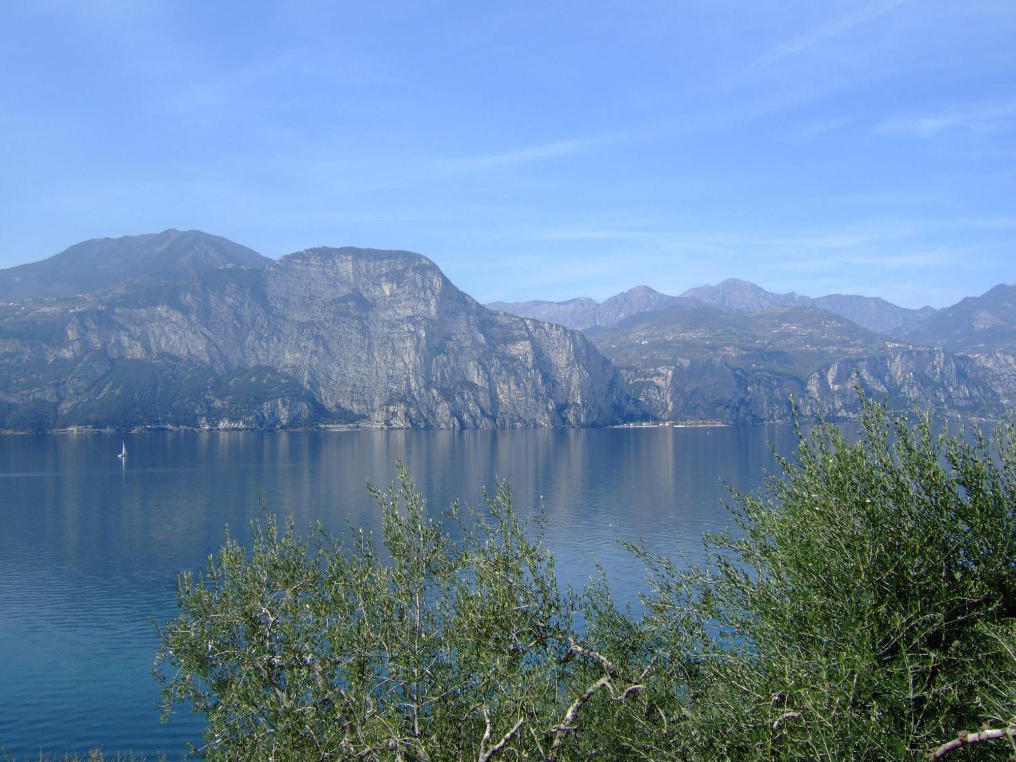 Residence San Vito Brenzone sul Garda Bagian luar foto