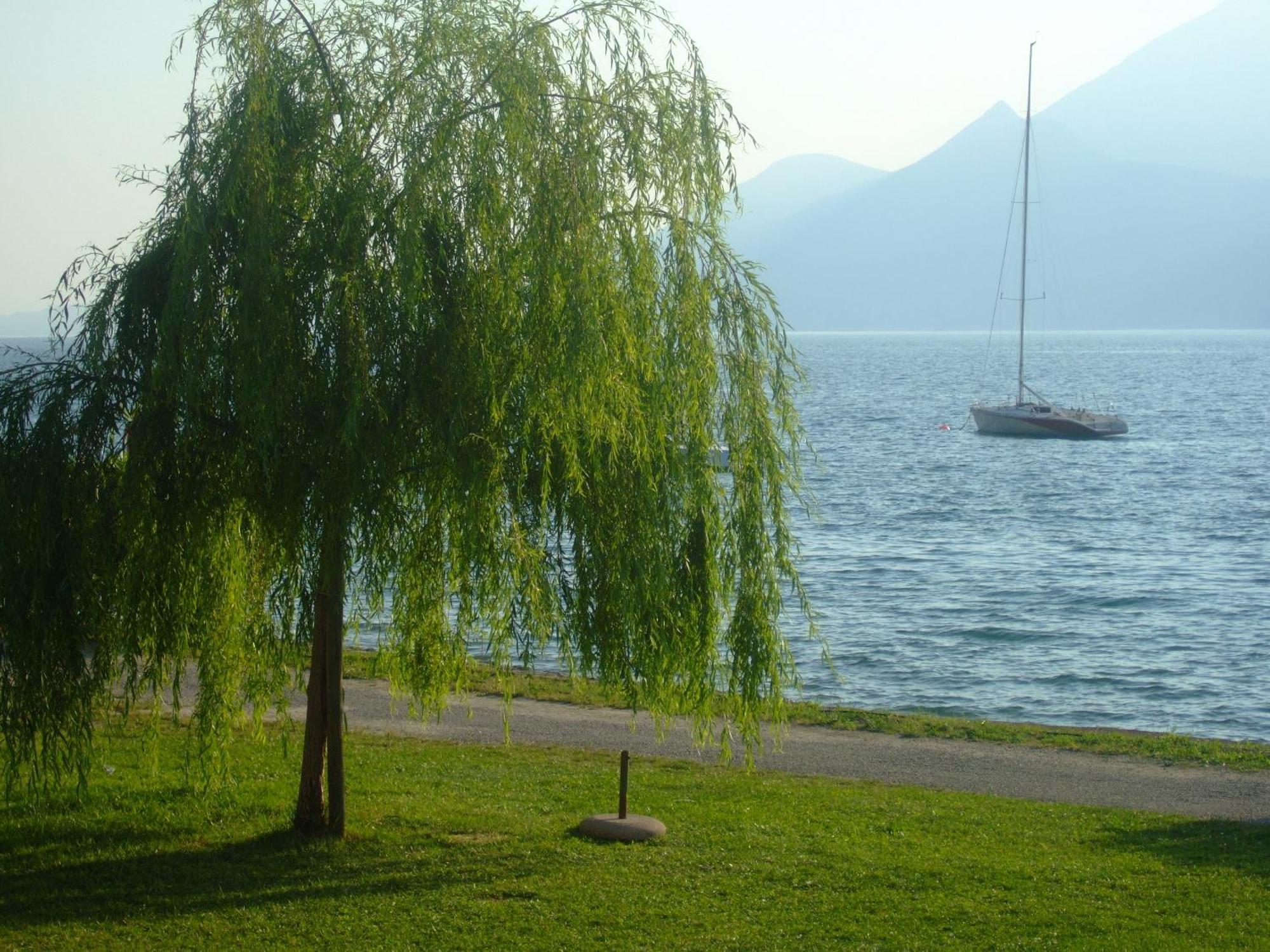 Residence San Vito Brenzone sul Garda Bagian luar foto