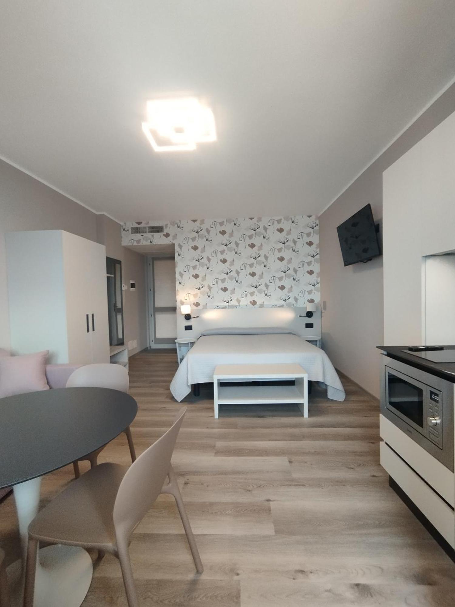 Residence San Vito Brenzone sul Garda Bagian luar foto