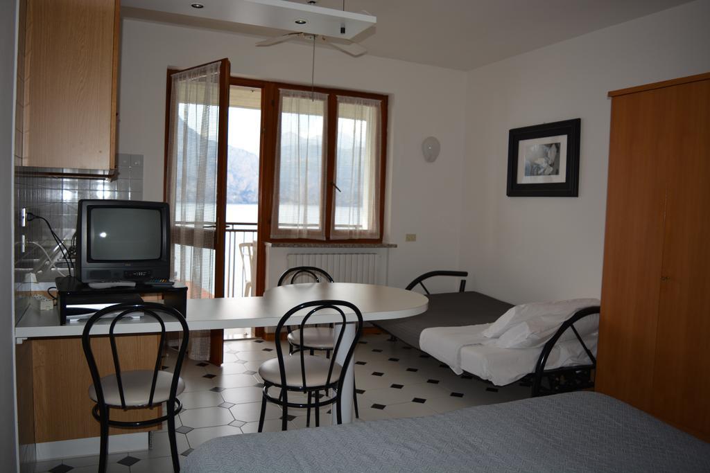Residence San Vito Brenzone sul Garda Bagian luar foto